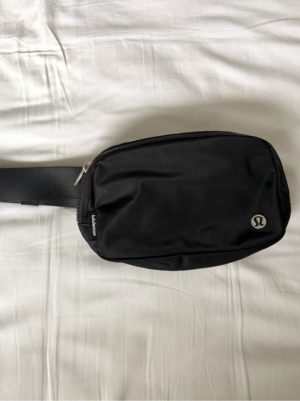 Lululemon Everywhere Belt Bag